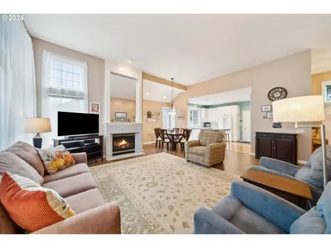 15507 NW Par Court Portland OR 97229