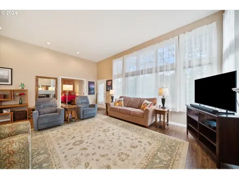 15507 NW Par Court Portland OR 97229