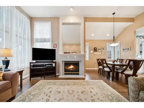 15507 NW Par Court Portland OR 97229