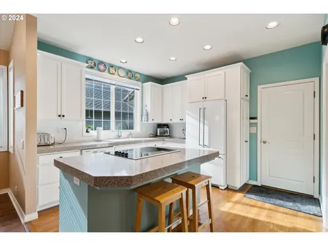 15507 NW Par Court Portland OR 97229