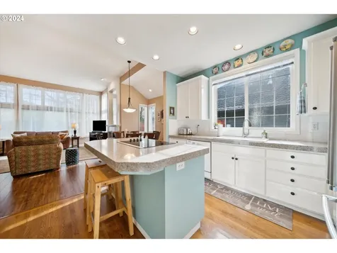 15507 NW Par Court Portland OR 97229