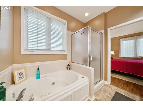 15507 NW Par Court Portland OR 97229