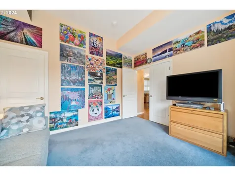 15507 NW Par Court Portland OR 97229