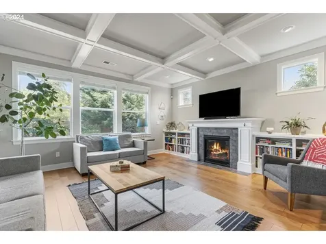 4611 SE Gladstone Street Portland OR 97206