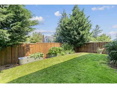 4611 SE Gladstone Street Portland OR 97206