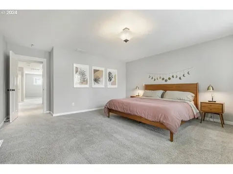 4611 SE Gladstone Street Portland OR 97206