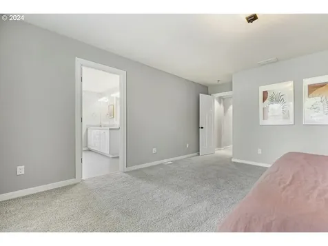 4611 SE Gladstone Street Portland OR 97206