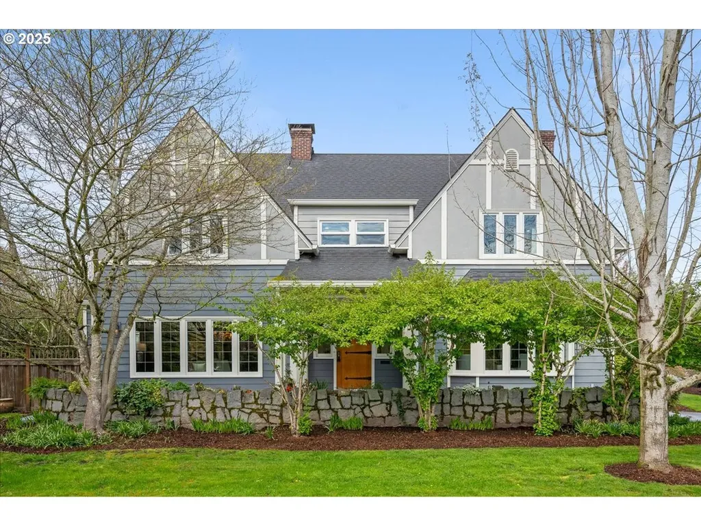 425 SE 50th Avenue Portland OR 97215