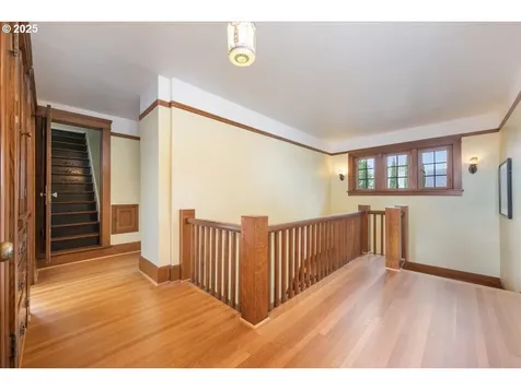 425 SE 50th Avenue Portland OR 97215