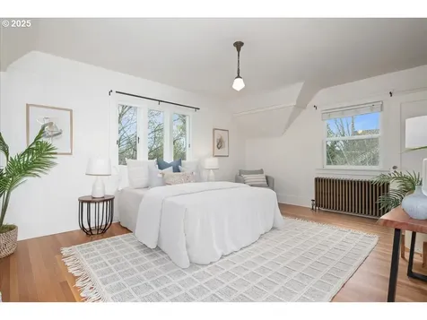 425 SE 50th Avenue Portland OR 97215