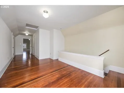 425 SE 50th Avenue Portland OR 97215