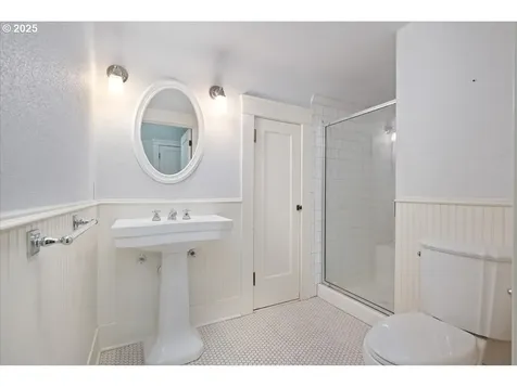 425 SE 50th Avenue Portland OR 97215