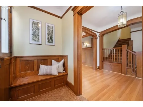 425 SE 50th Avenue Portland OR 97215