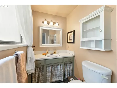20895 SW Zurich Court Beaverton OR 97078