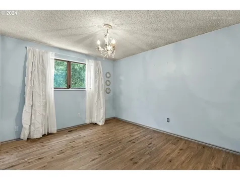 20895 SW Zurich Court Beaverton OR 97078