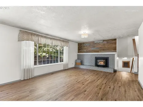 20895 SW Zurich Court Beaverton OR 97078