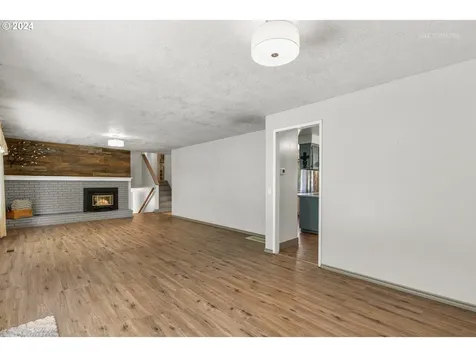 20895 SW Zurich Court Beaverton OR 97078