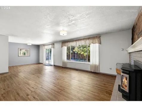 20895 SW Zurich Court Beaverton OR 97078