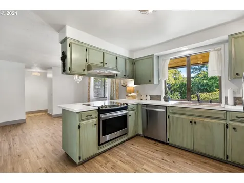 20895 SW Zurich Court Beaverton OR 97078