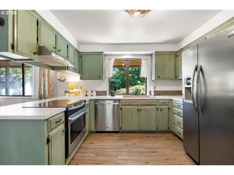 20895 SW Zurich Court Beaverton OR 97078