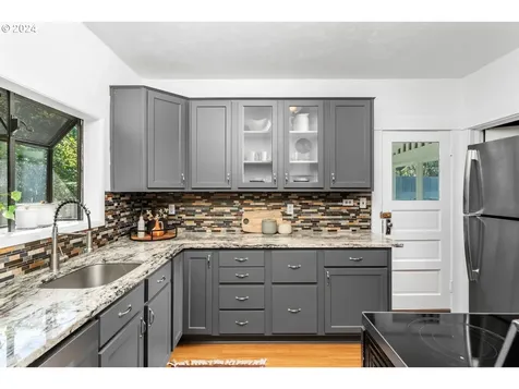 3613 NE 70th Avenue Portland OR 97213