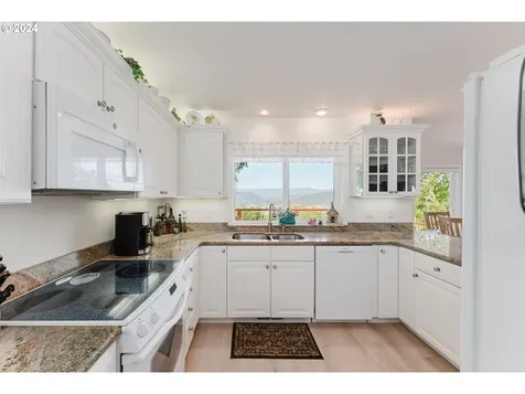 1200 NE Granite Ridge Street Roseburg OR 97470