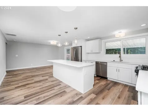 5420 Rinearson Road Gladstone OR 97027