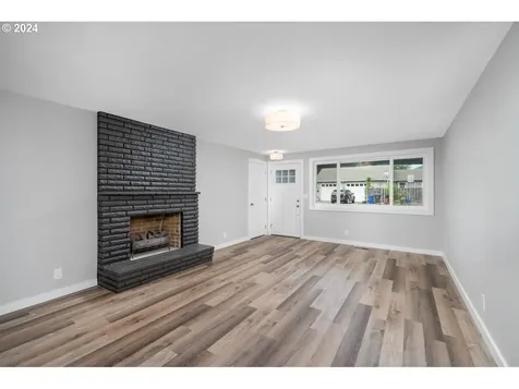 5420 Rinearson Road Gladstone OR 97027