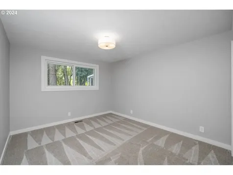 5420 Rinearson Road Gladstone OR 97027
