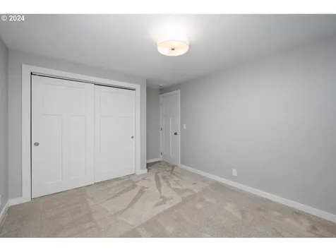5420 Rinearson Road Gladstone OR 97027