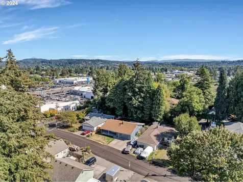 5420 Rinearson Road Gladstone OR 97027