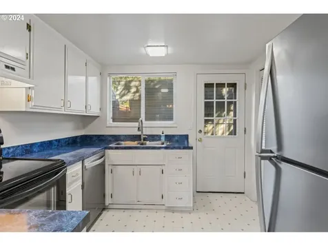 1500 Norkenzie Road Eugene OR 97401