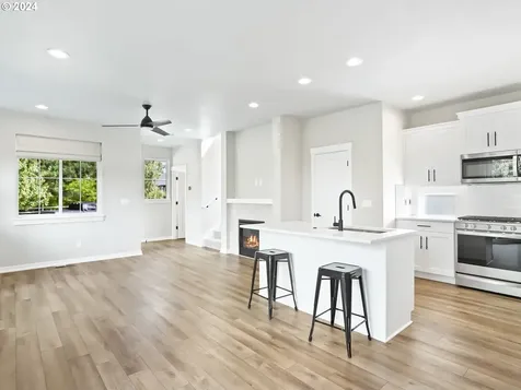 6344 SE Provence Street Hillsboro OR 97123