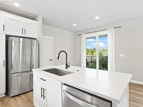 6344 SE Provence Street Hillsboro OR 97123