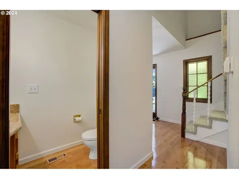 9496 Sw Shady Place Portland OR 97223