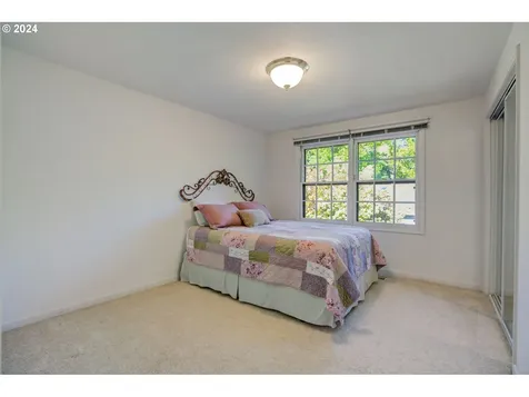9496 Sw Shady Place Portland OR 97223