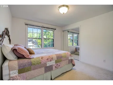 9496 Sw Shady Place Portland OR 97223