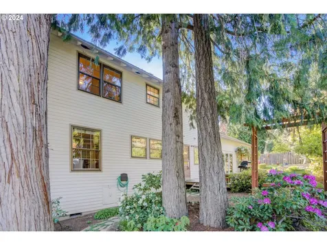 9496 Sw Shady Place Portland OR 97223