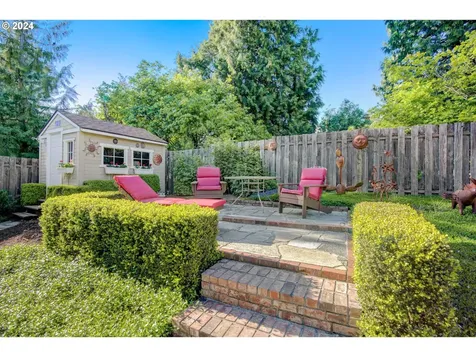9496 Sw Shady Place Portland OR 97223
