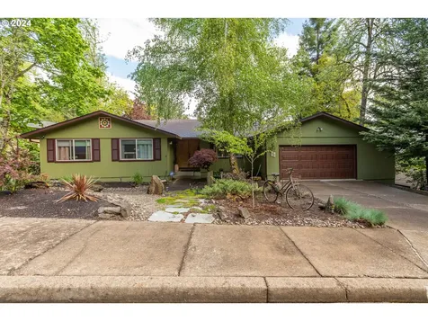 85 Marlboro Lane Eugene OR 97405