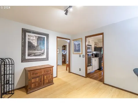 85 Marlboro Lane Eugene OR 97405