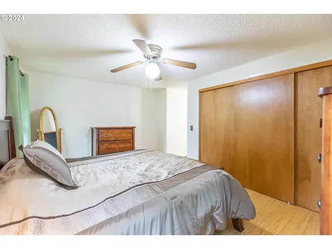 85 Marlboro Lane Eugene OR 97405
