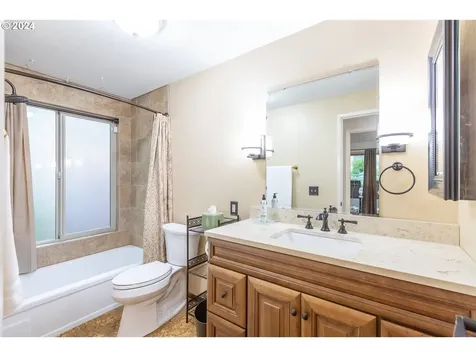 85 Marlboro Lane Eugene OR 97405