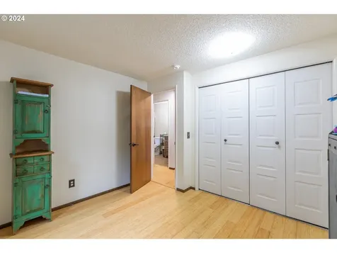 85 Marlboro Lane Eugene OR 97405