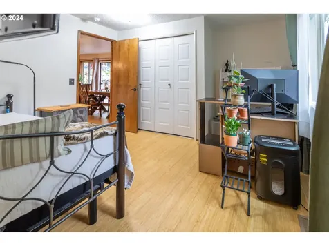 85 Marlboro Lane Eugene OR 97405