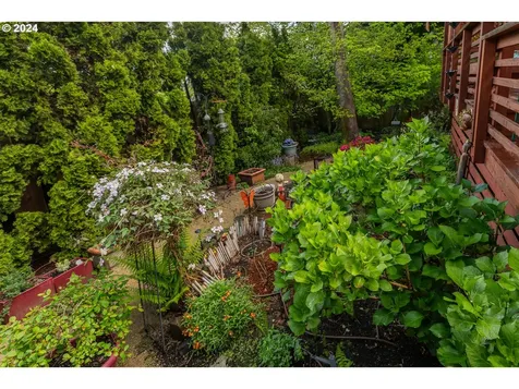 85 Marlboro Lane Eugene OR 97405