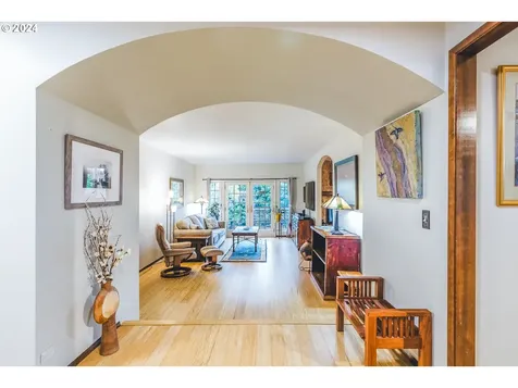 85 Marlboro Lane Eugene OR 97405