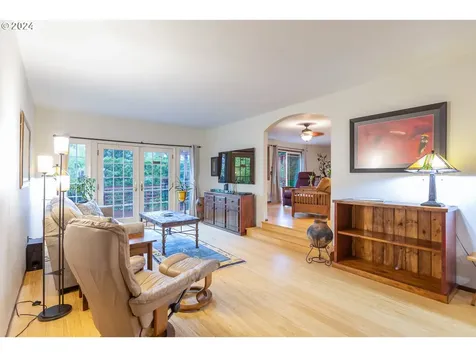 85 Marlboro Lane Eugene OR 97405