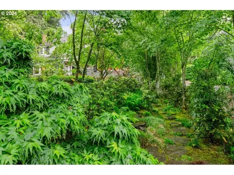 2766 Sw Upper Drive Portland OR 97201