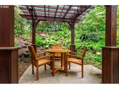 2766 Sw Upper Drive Portland OR 97201